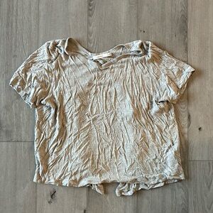 Aritzia Talula Light Grey Tie Back Women’s Tee